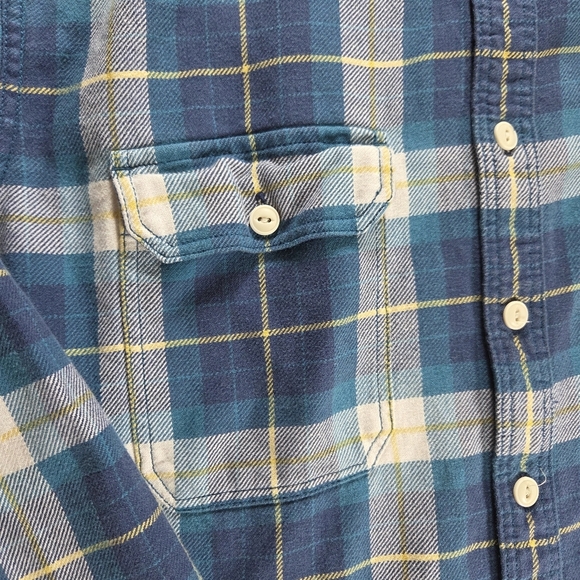 Eddie Bauer Flannel Blue and White Casual Button Down Shirt Size L - Picture 3 of 5